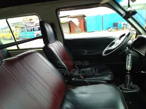 Hyundai H-100 2004 White