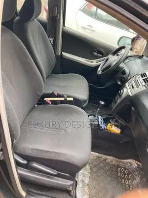 Toyota Vitz 2010 Black