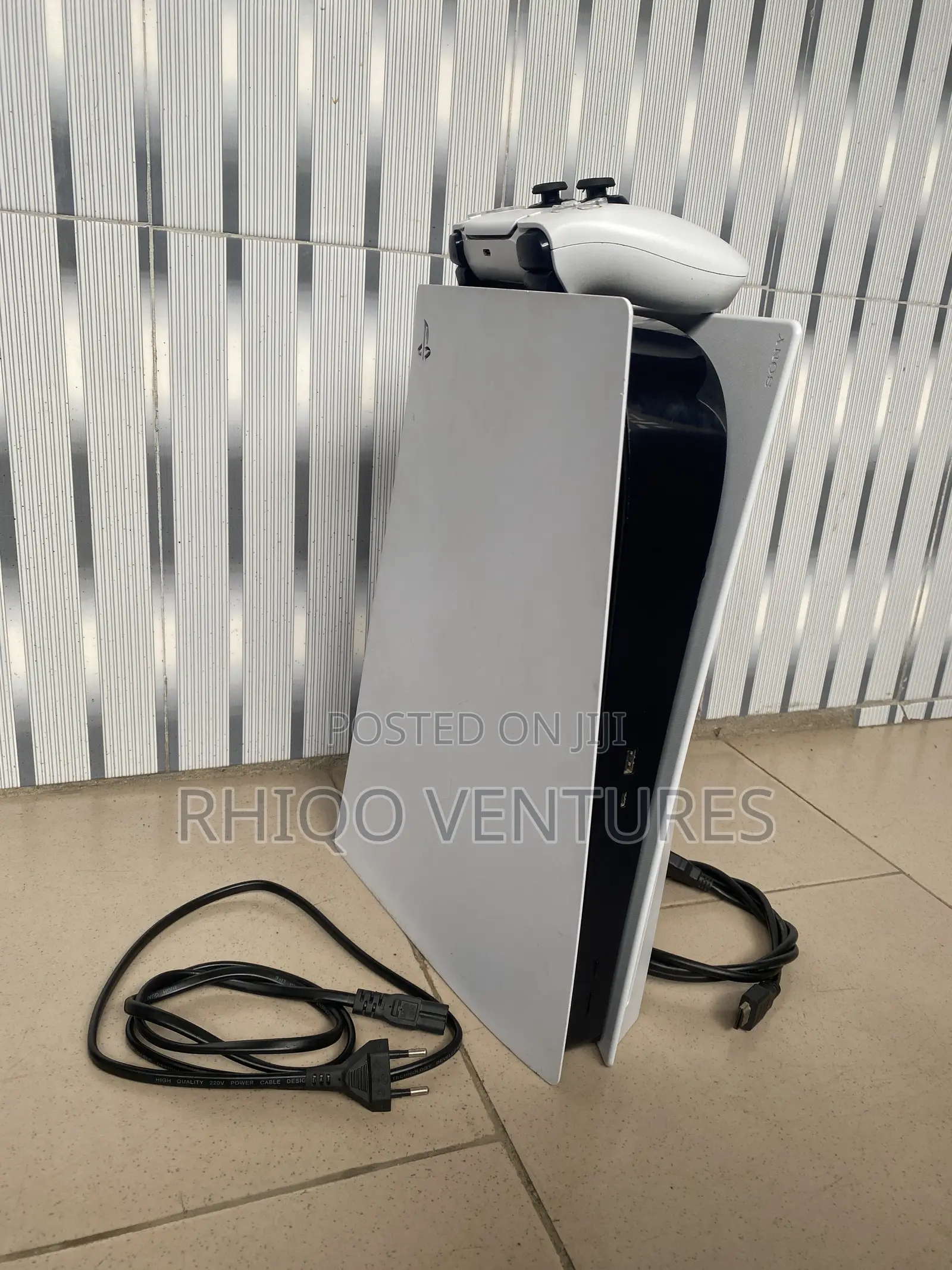 PS5 Standard With 1 Controller and FC 26 for Sale at a Cheap Price