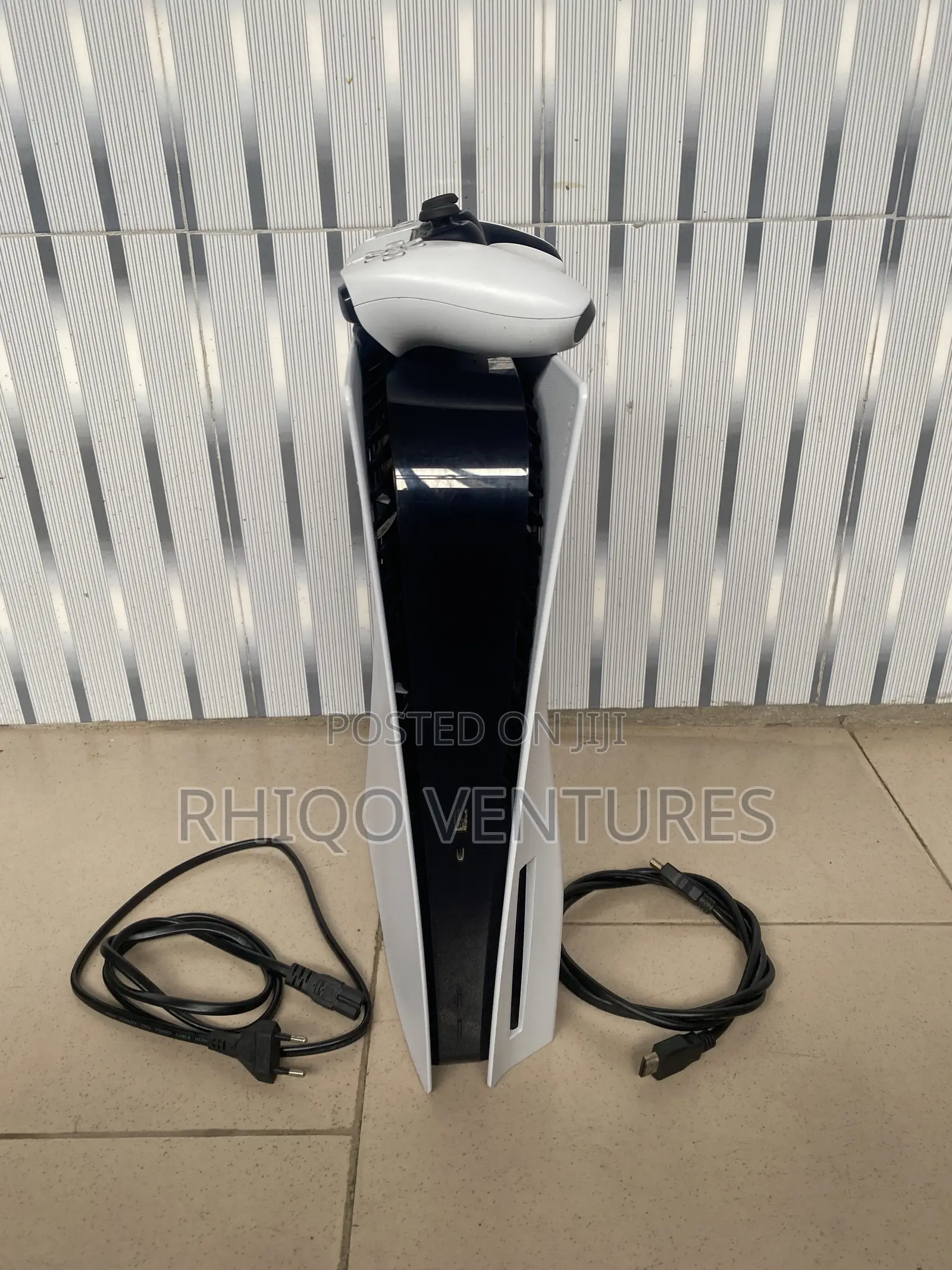PS5 Standard With 1 Controller and FC 26 for Sale at a Cheap Price