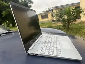 Laptop HP Pavilion 15 12GB AMD Ryzen 3 SSD 512GB