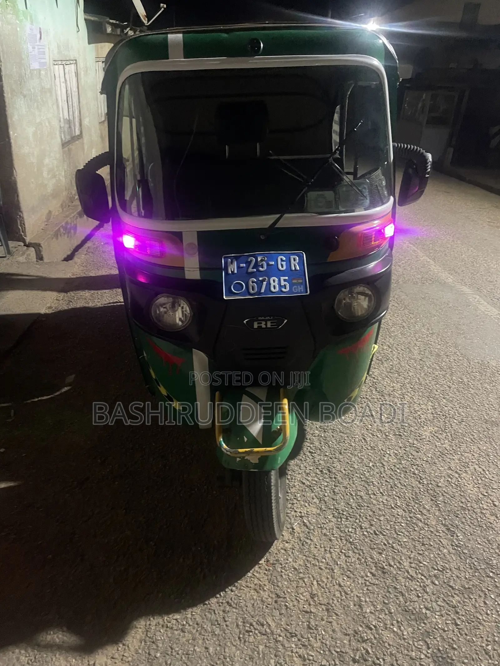 Bajaj RE 2025 Green