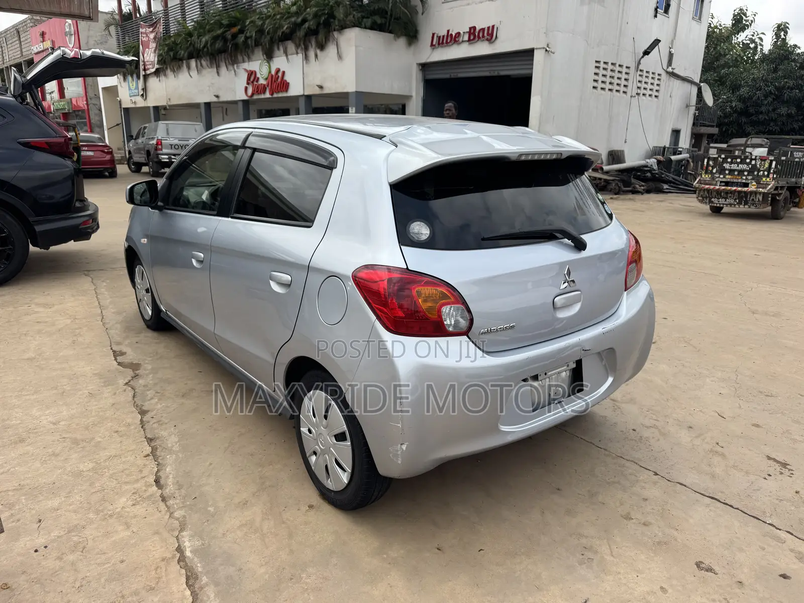 Mitsubishi Mirage 2015 Silver