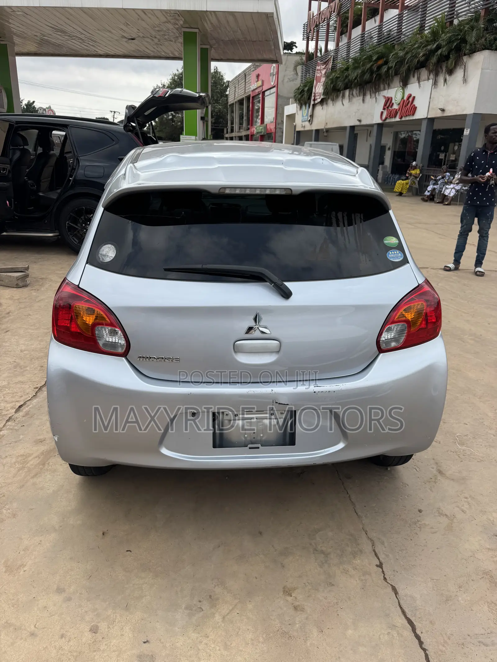 Mitsubishi Mirage 2015 Silver