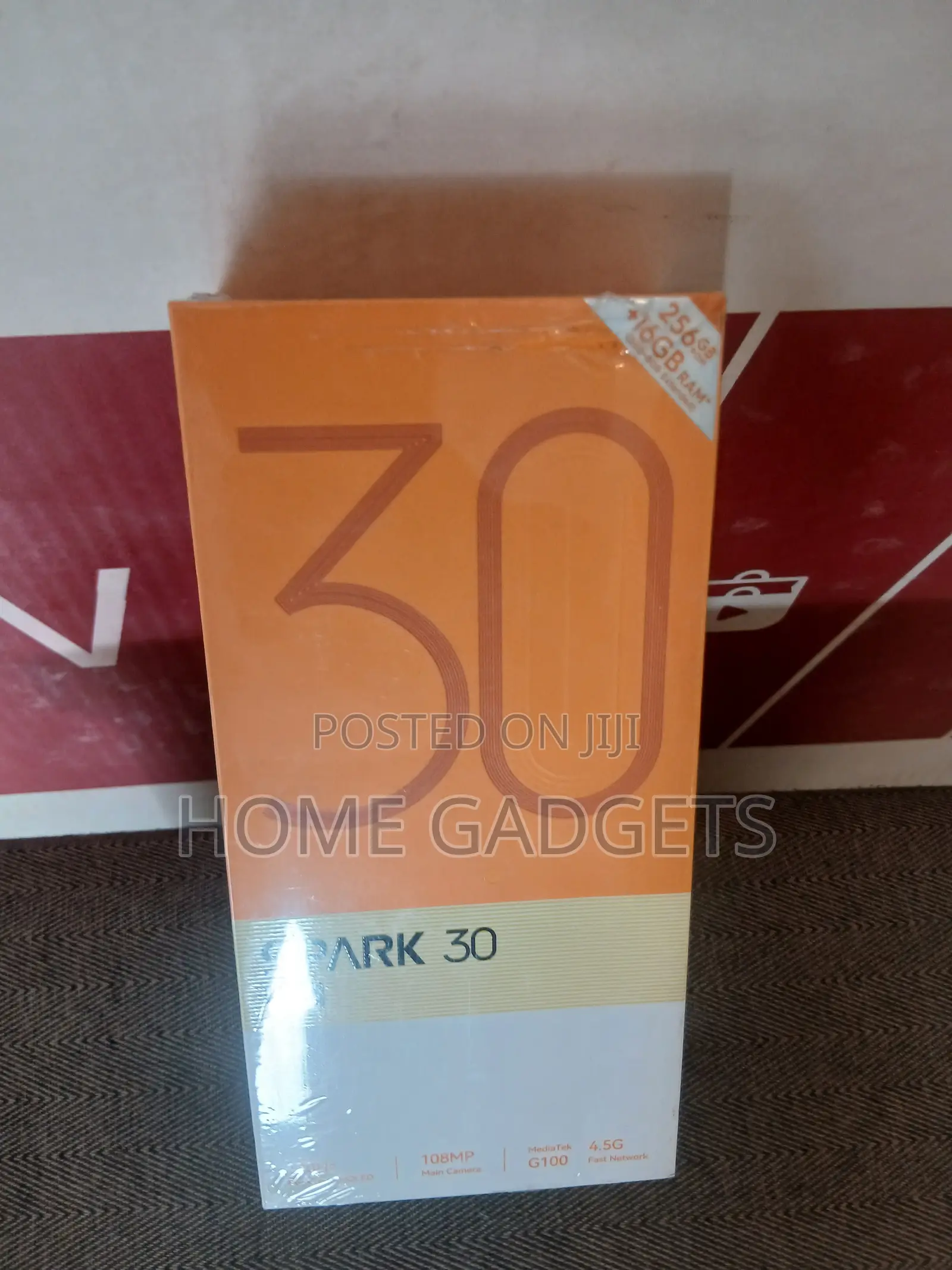 New Tecno Spark 30 Pro 256 GB Gold