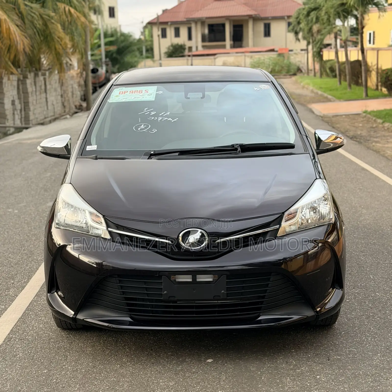 Toyota Vitz 1.3 FWD 5dr 2016 Purple