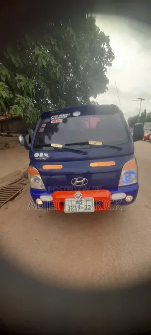 Kia Bongo 2016 Blue