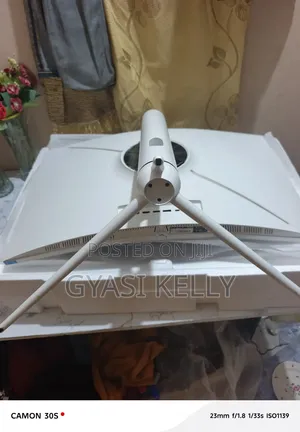 Titan Army Curved Gaming Monitor