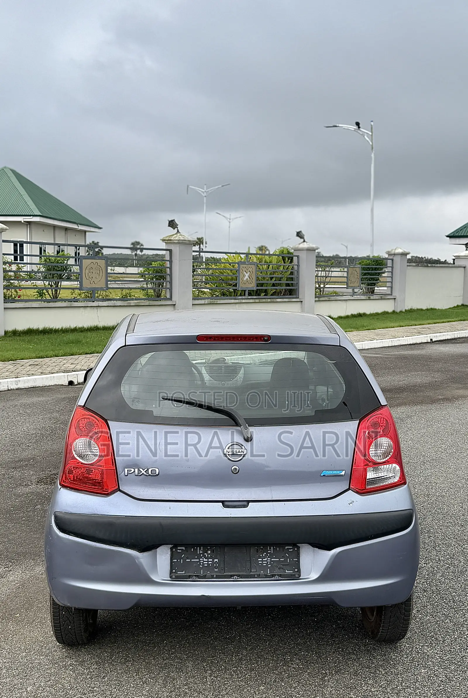 Nissan Pixo 1.0 FWD 2011 Gray