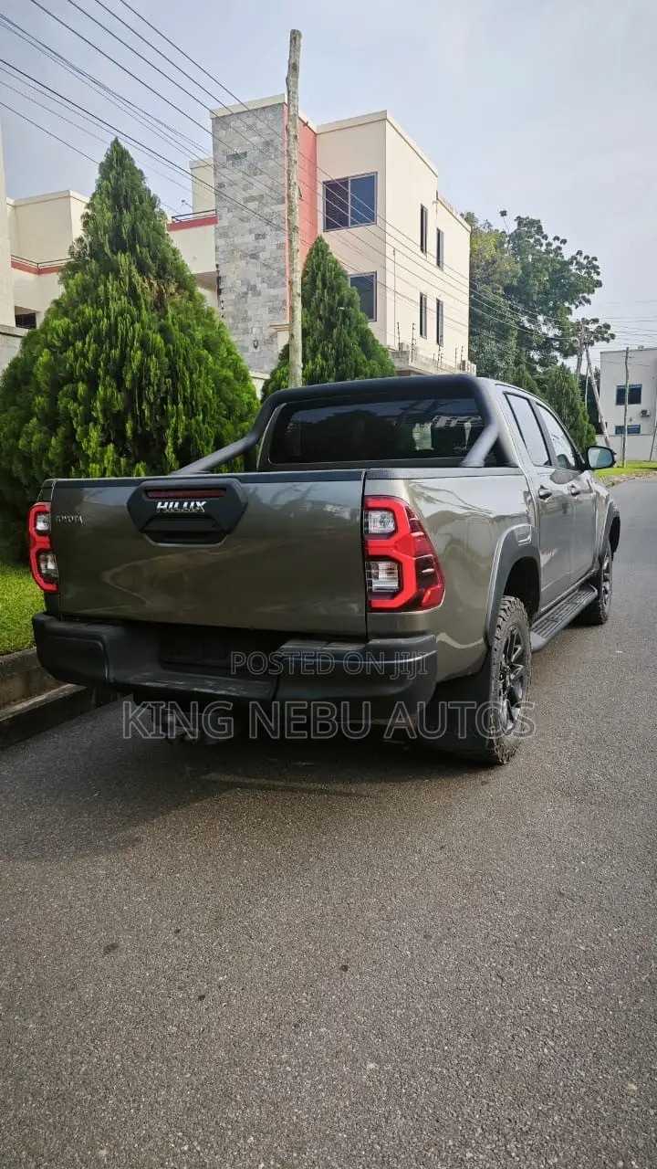 Toyota Hilux Revo Double Cab Deisel 2.4 RWD 2022 Green