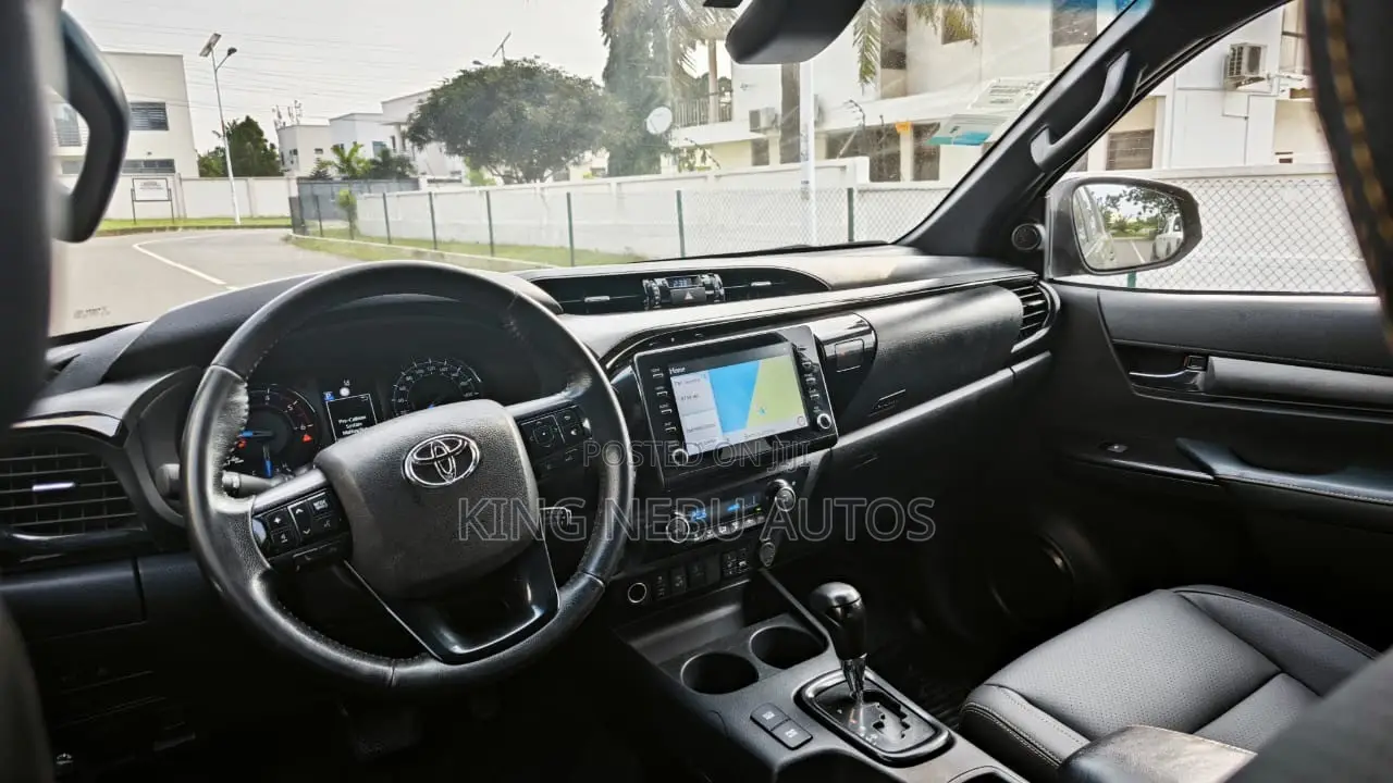Toyota Hilux Revo Double Cab Deisel 2.4 RWD 2022 Green