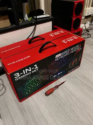 UK 3 in 1 Wired Gaming Keyboard, Headphones and Mouse RGB LIGHT