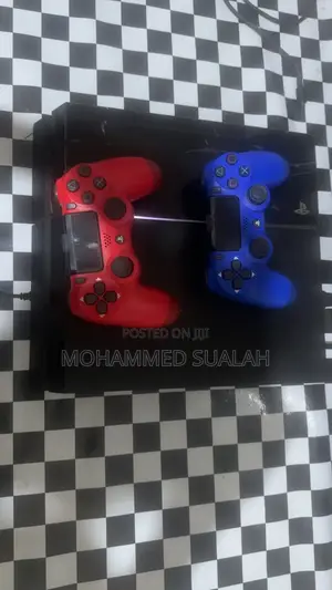 PS4 Standard