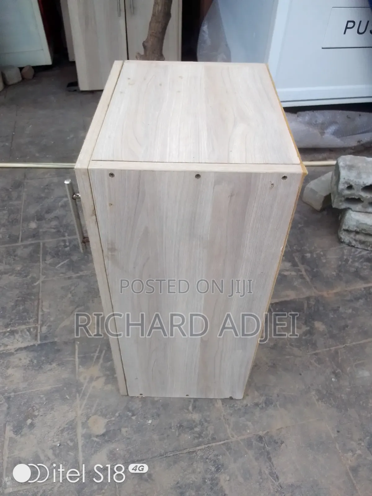 Kechen Carbinet for Plates