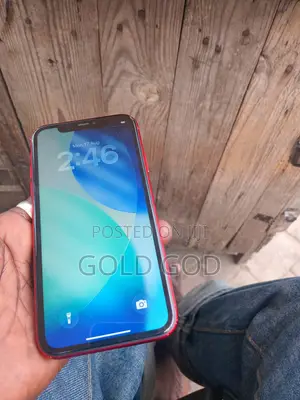 Apple iPhone 11 64 GB Red