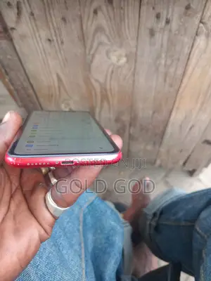 Apple iPhone 11 64 GB Red