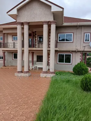 5bdrm House in Darkopropeeties, Kumasi Metropolitan for sale