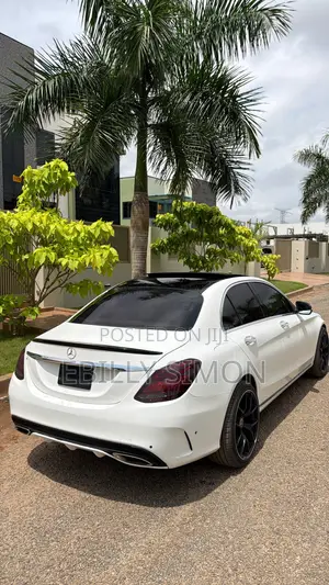 Mercedes-Benz C300 Base 4Matic Sedan AWD (2.0L 4cyl 7A) 2016 White