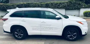 Toyota Highlander XLE V6 4x2 (3.5L 6cyl 6A) 2016 White
