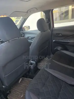Nissan Kicks S 2019 Red