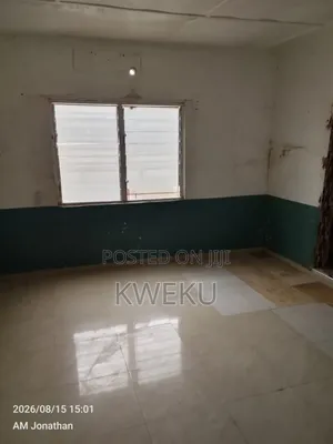 1bdrm Apartment in Estate Agentcy, Baatsona Total for rent