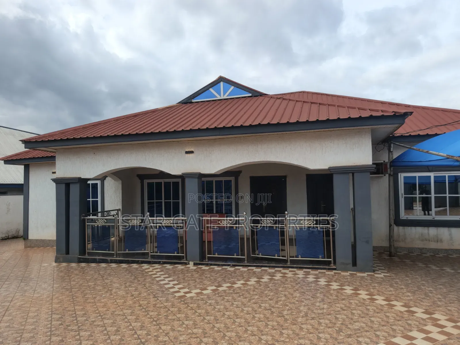 4bdrm House in Santasi Ampabame, Kumasi Metropolitan for sale