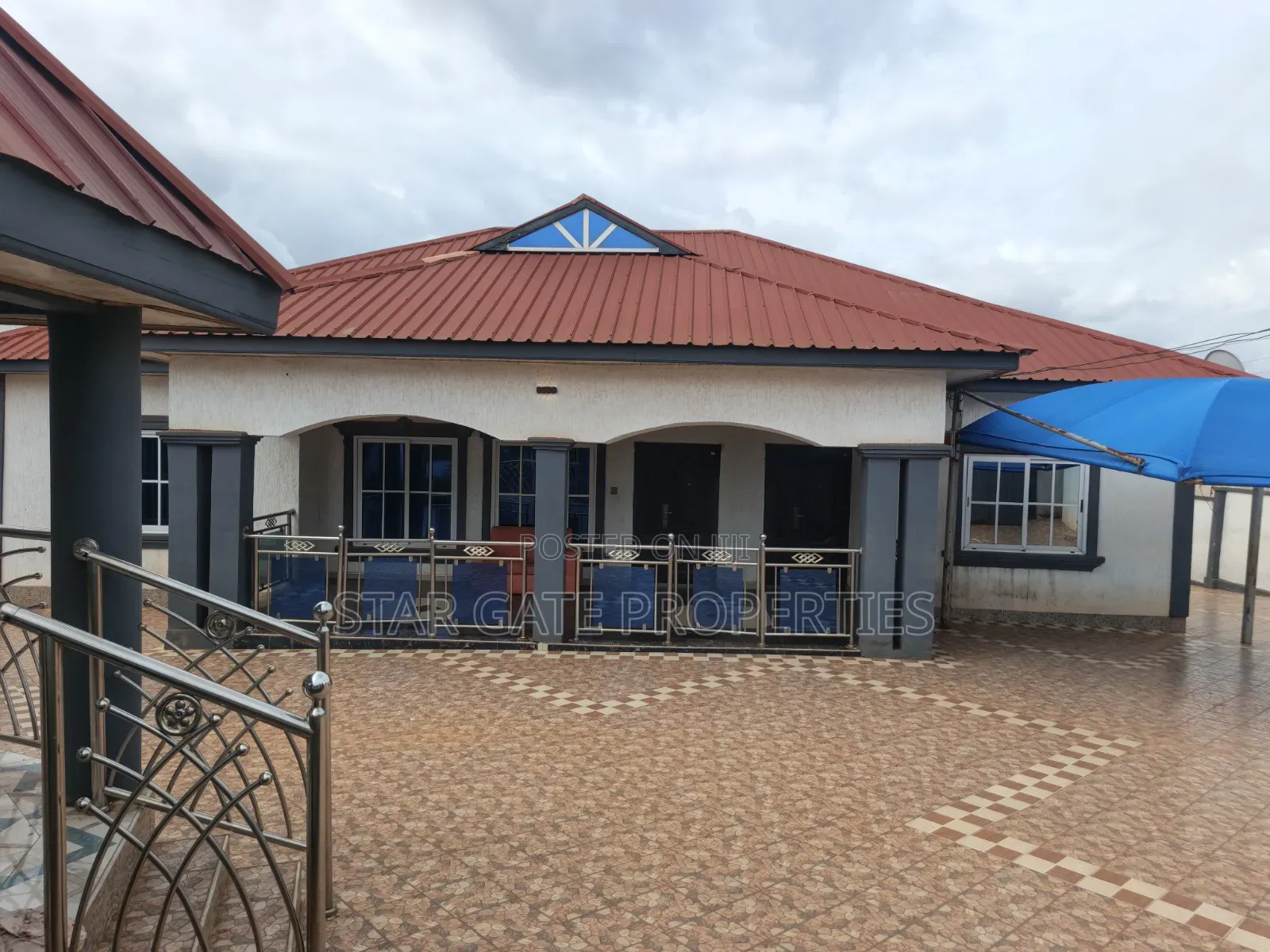 4bdrm House in Santasi Ampabame, Kumasi Metropolitan for sale