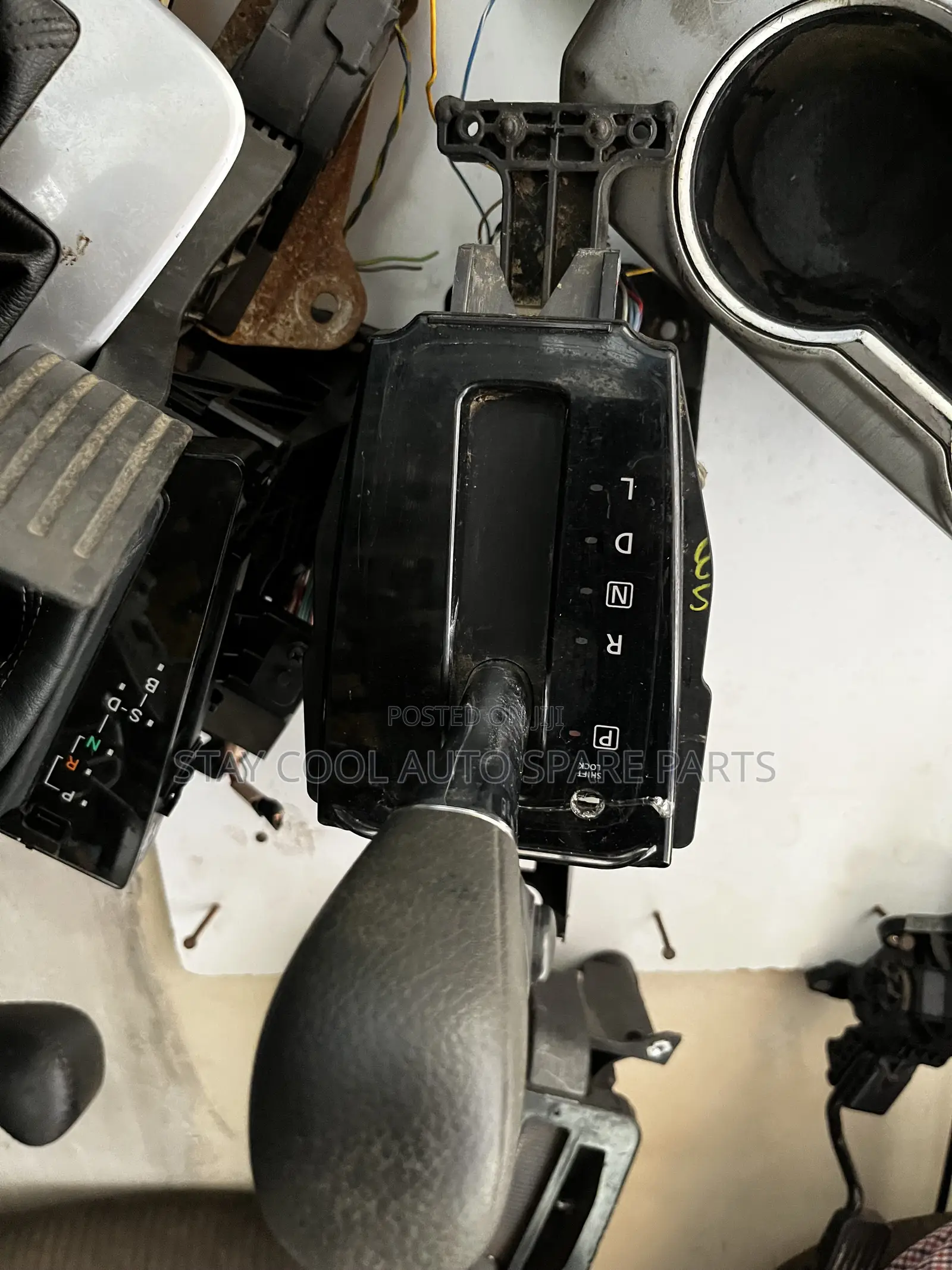 Nissan Sentra Automatic Gear Lever