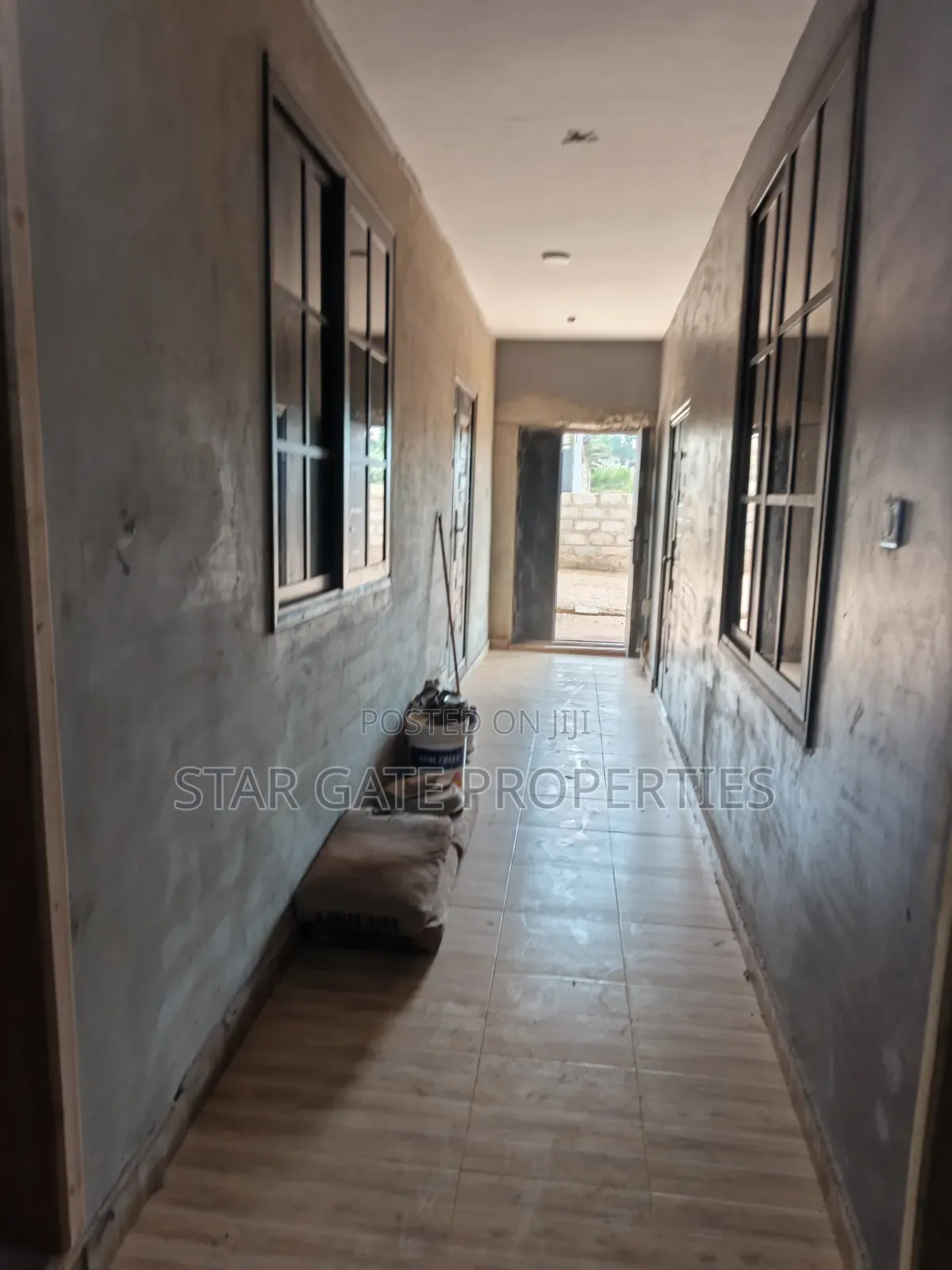 12bdrm Apartment in Ajamasu, On Santasi, Kumasi Metropolitan for sale