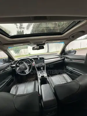 Honda Civic Touring 4dr Sedan (1.5L 4cyl) 2017 Gray