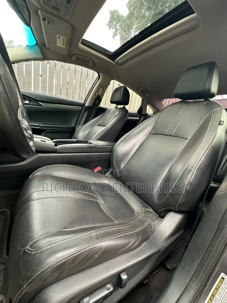 Honda Civic Touring 4dr Sedan (1.5L 4cyl) 2017 Gray