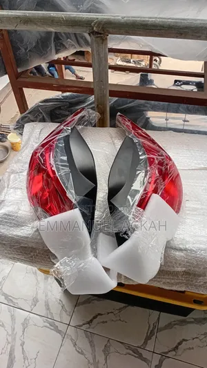 Hyundai Elantra 2011 to 2013 Taillight Pair