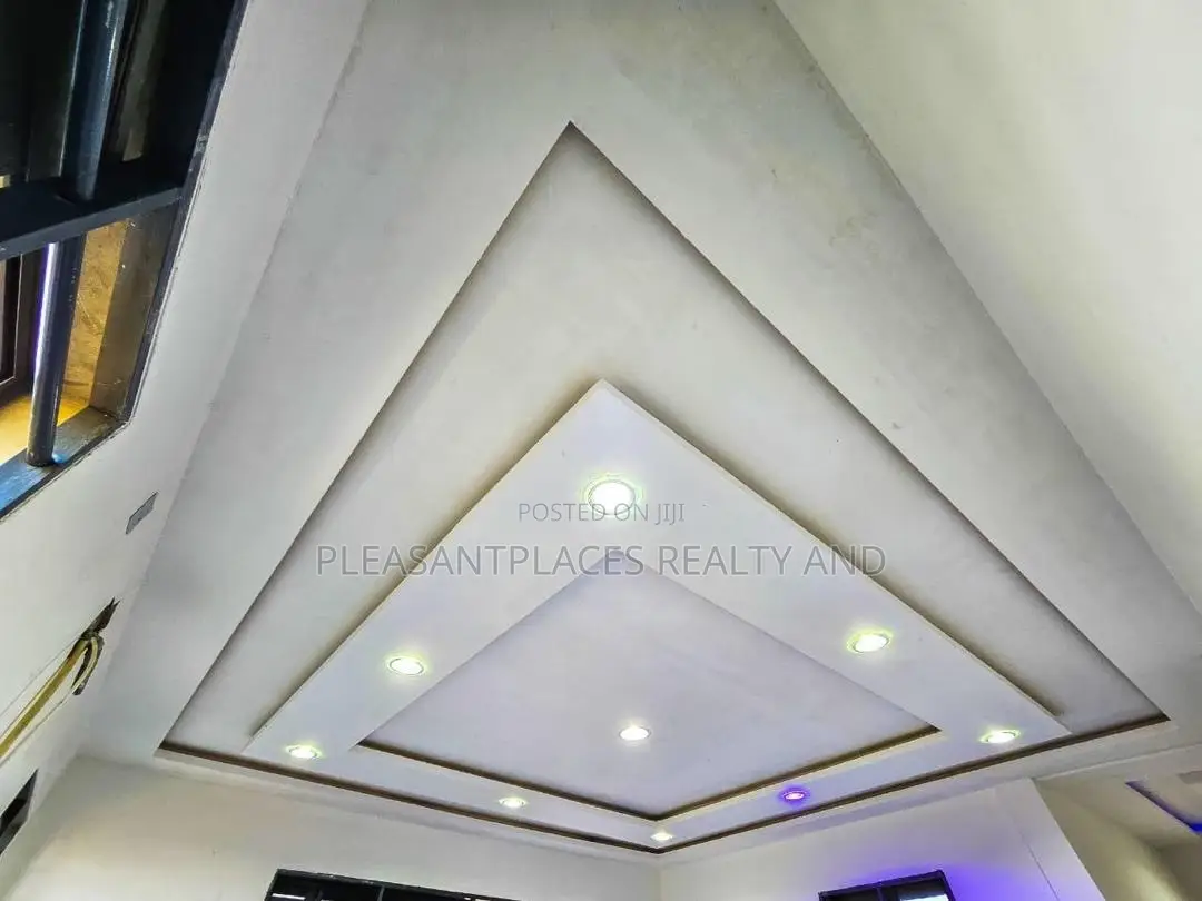 4bdrm House in Pleasantplaces And, Ashaley Botwe for sale