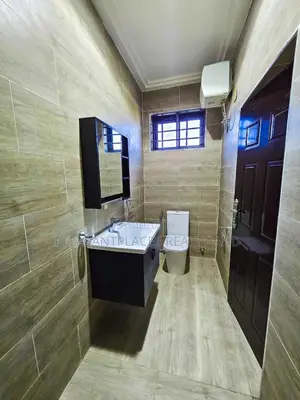 4bdrm House in Pleasantplaces And, Ashaley Botwe for sale