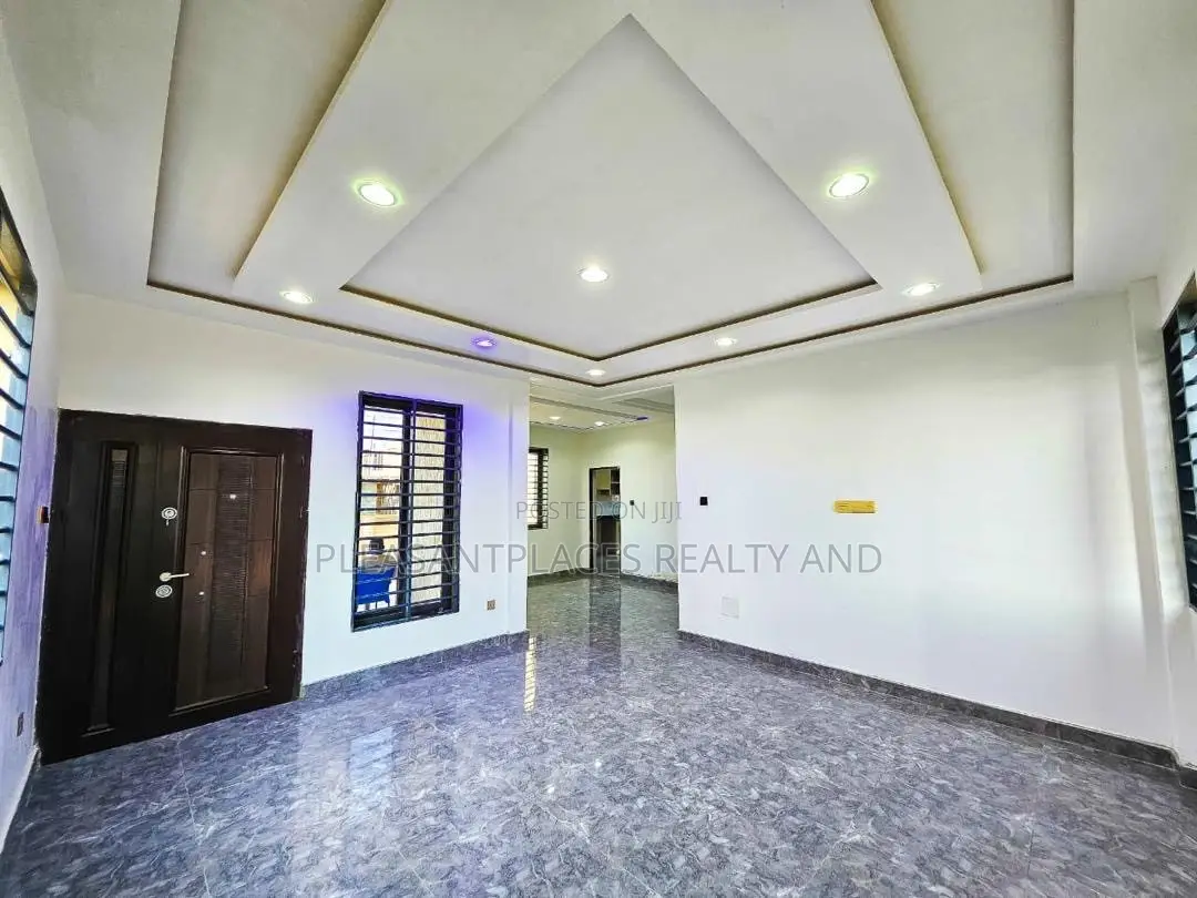 4bdrm House in Pleasantplaces And, Ashaley Botwe for sale