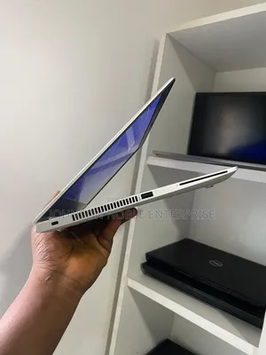 Laptop HP EliteBook 735 G6 8GB AMD Ryzen 5 SSD 256GB