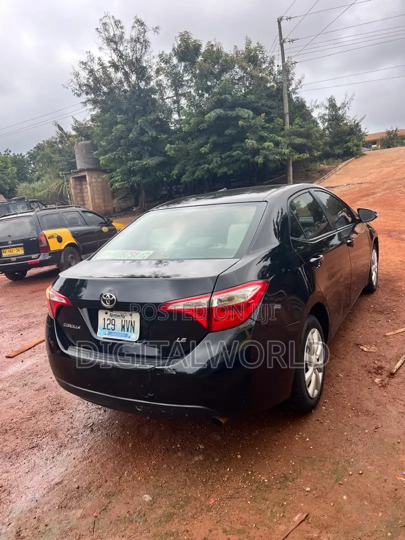Toyota Corolla LE 4dr Sedan (1.8L 4cyl CVT) 2015 Black