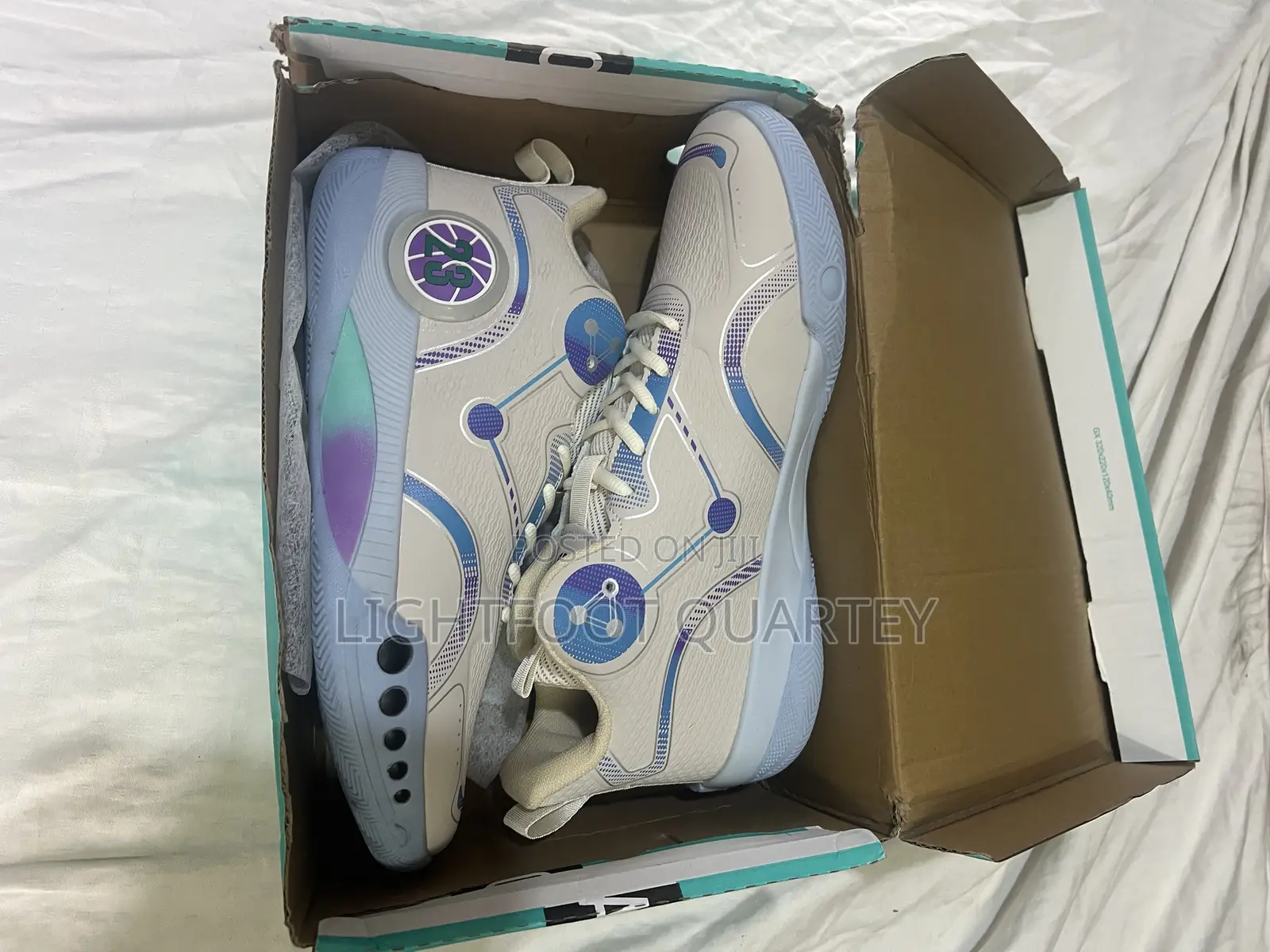 Basketball Sneaker