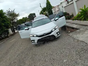 Honda Civic 2022 White