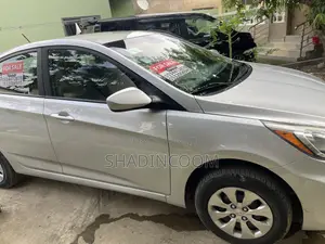 Hyundai Accent SE Sedan 2017 Silver