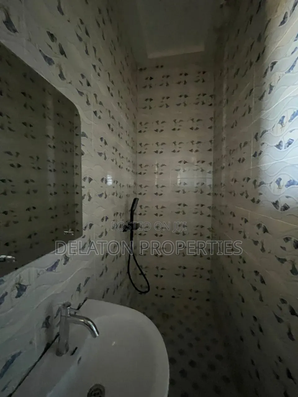3bdrm Apartment in Lashibi for rent