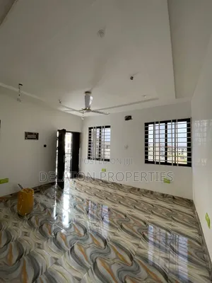3bdrm Apartment in Lashibi for rent