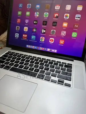 Laptop Apple MacBook Pro 2015 16GB Intel Core i7 SSD 256GB