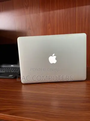 Laptop Apple MacBook Air 8GB Intel Core i5 SSD 128GB