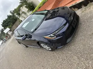Toyota Corolla LE 2020 Blue