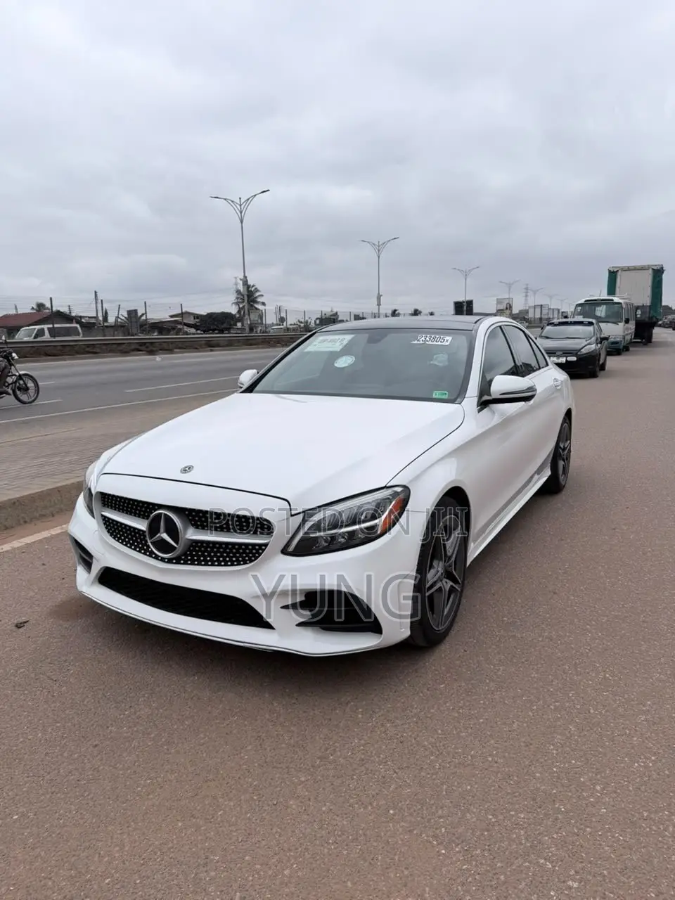 Mercedes-Benz C300 2020 White