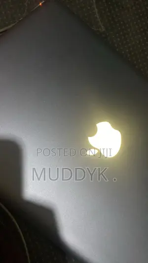 Laptop Apple MacBook 2011 4GB Intel Core i3 HDD+SSD 512GB