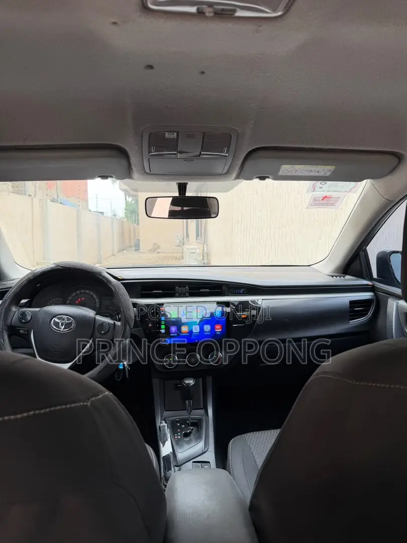 Toyota Corolla 2015 Silver