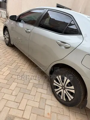 Toyota Corolla 2015 Silver