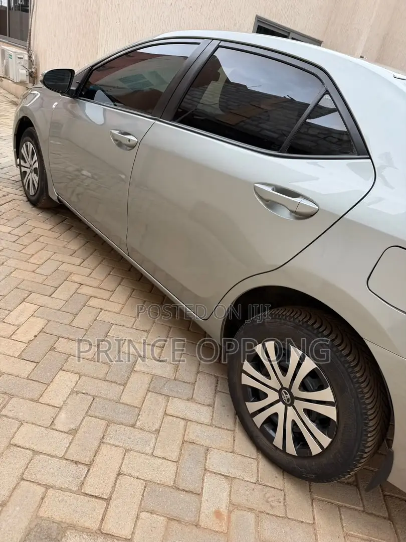 Toyota Corolla 2015 Silver